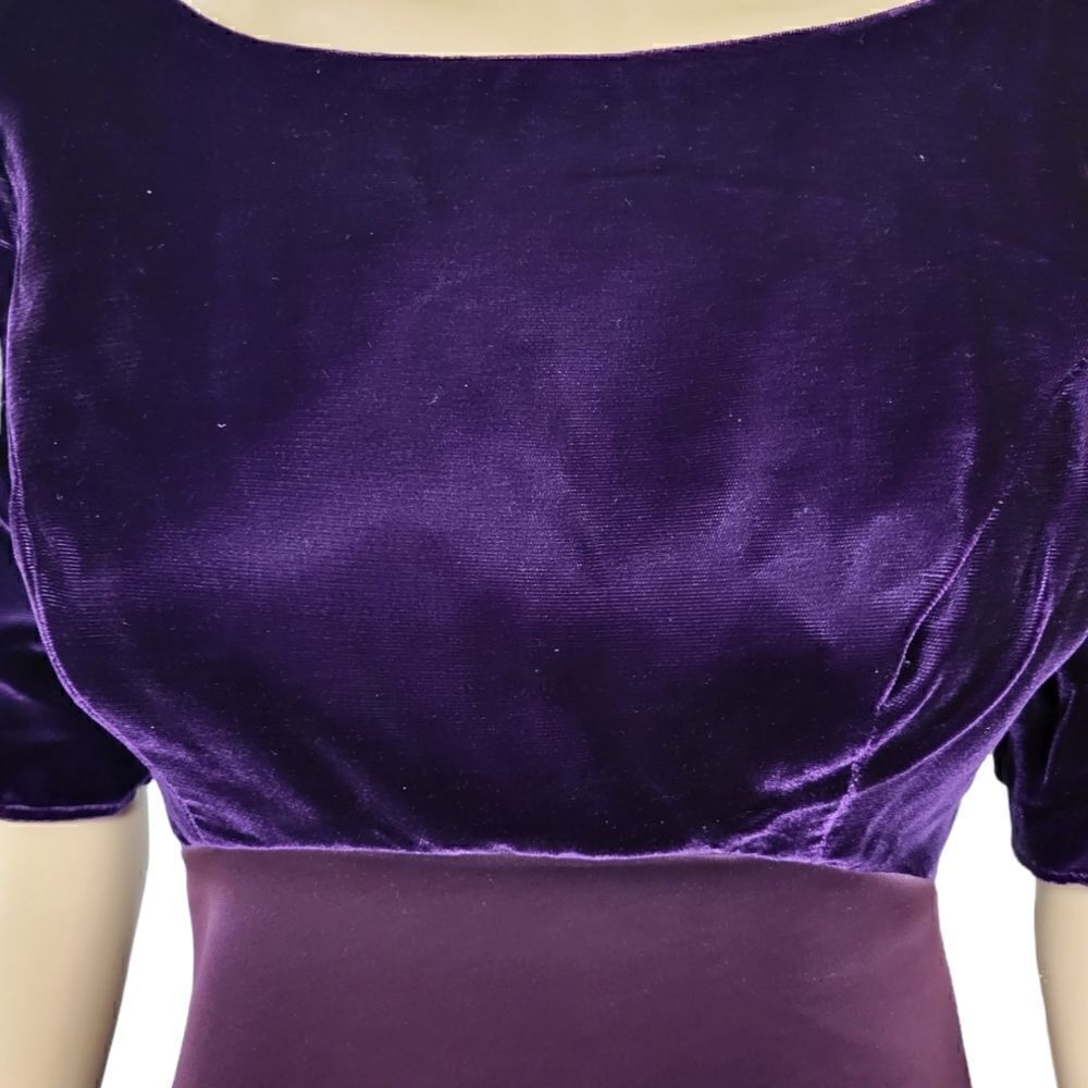 Alfred Angelo Velvet Gown   - Picture 2 of 6
